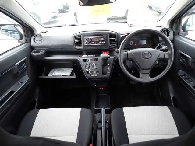 Daihatsu Mira e:S LA350S 2021